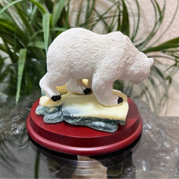 🧊 Polar Bear Statue 🧊 Cadona Collection - Picture 6 of 10